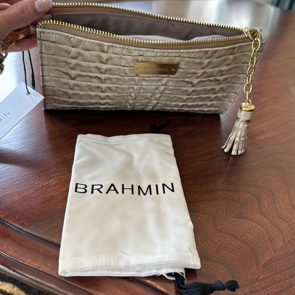 Brahmin Millie wristlet, NWT - Picture 4 of 7